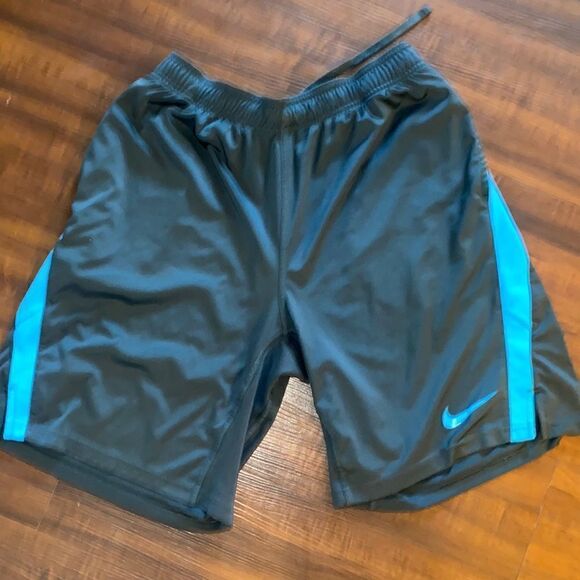 Mens Nike Dri Fit Athletic Shorts Size Large LIKE NEW - Picture 1 of 4